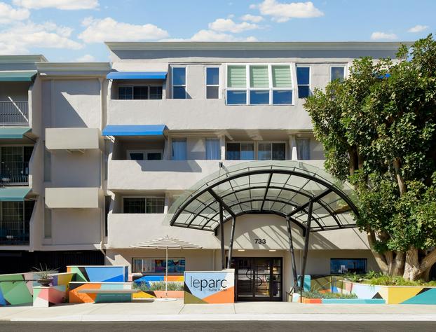 Le Parc at Melrose hotel detail image 1