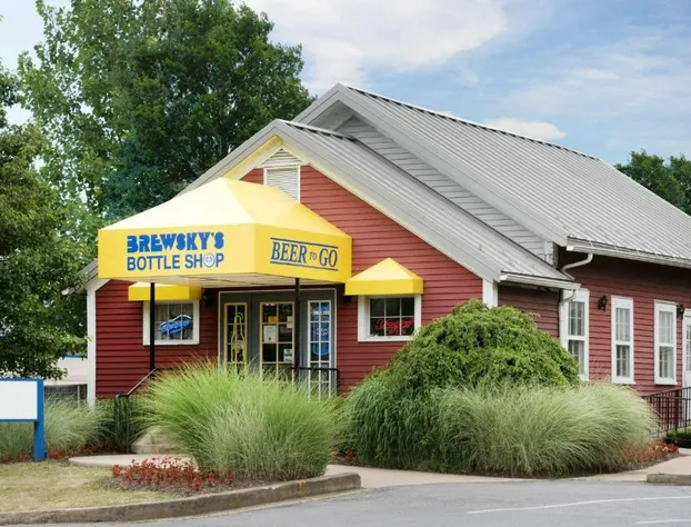 Super 8 by Wyndham State College hotel detail image 4