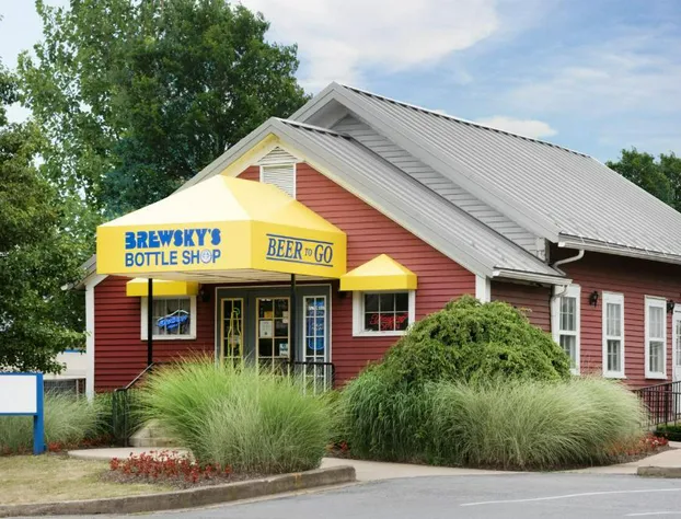 Super 8 by Wyndham State College hotel detail image 4