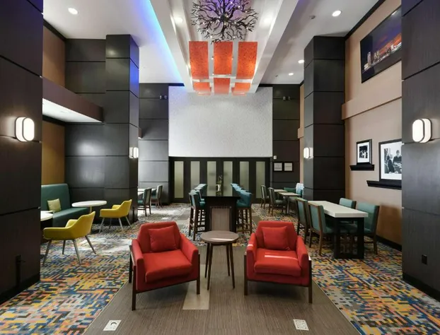 Hampton Inn & Suites Tulsa/Central hotel detail image 1