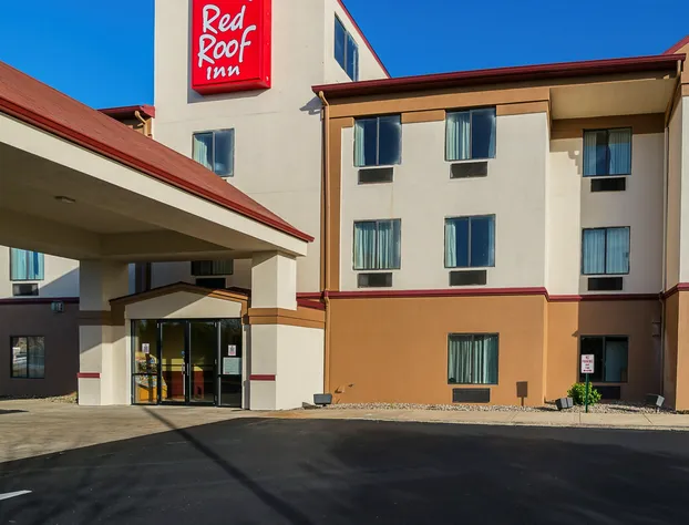 Red Roof Inn South Bend - Mishawaka hotel detail image 1