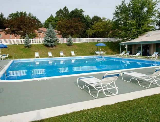 Ramada by Wyndham State College Hotel & Conference Center hotel detail image 1