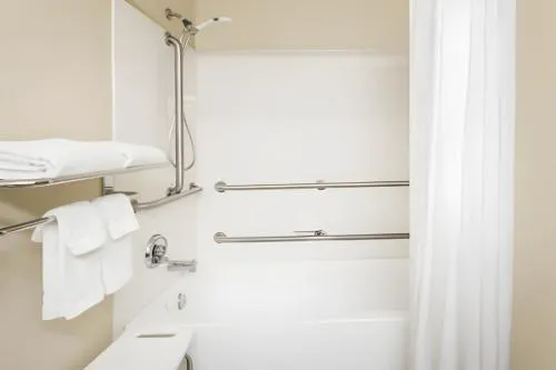 Super 8 by Wyndham Tappahannock VA hotel detail image 2