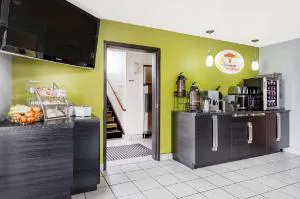 Super 8 by Wyndham Tappahannock VA hotel hero