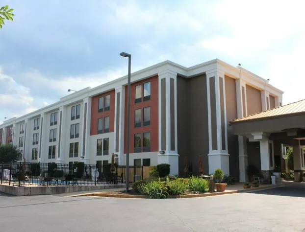 Holiday Inn Express Forsyth by IHG hotel detail image 1