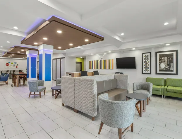 Holiday Inn Express & Suites Tacoma by IHG hotel detail image 3