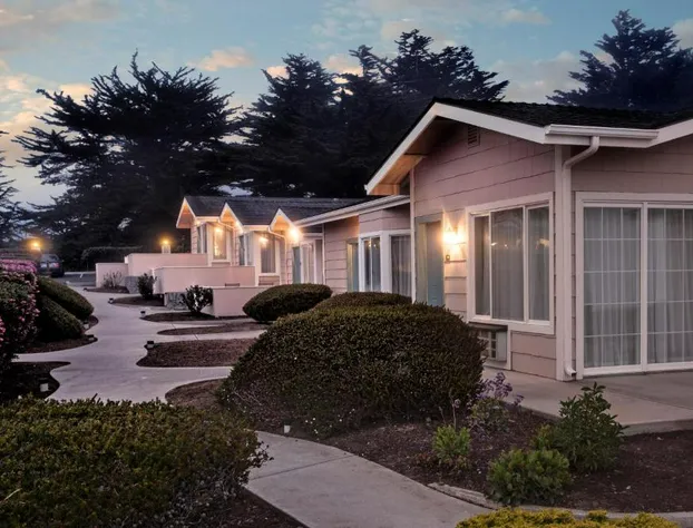 Cambria Landing Inn & Suites hotel detail image 3