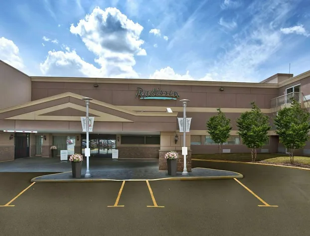 Radisson Hotel Sudbury hotel detail image 1