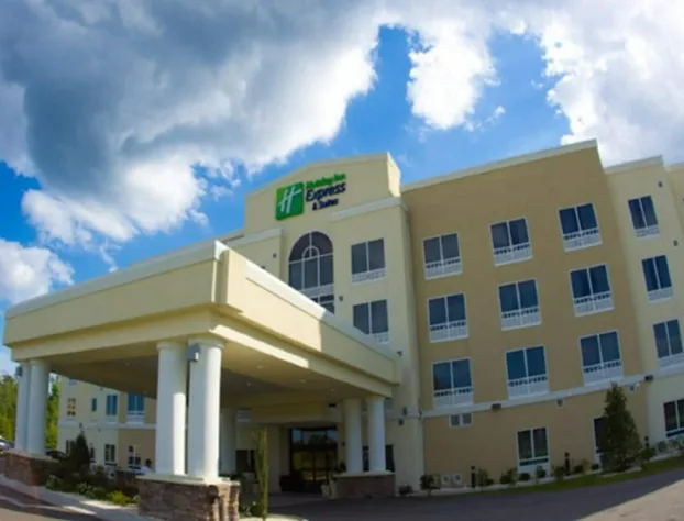 Holiday Inn Express Havelock NW- New Bern by IHG hotel detail image 1