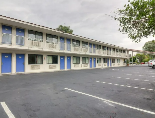 Motel 6 Camarillo, CA hotel detail image 1