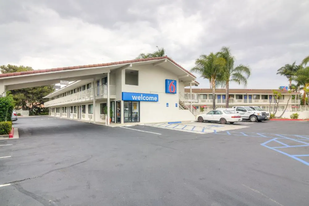 Motel 6 Camarillo, CA hotel hero