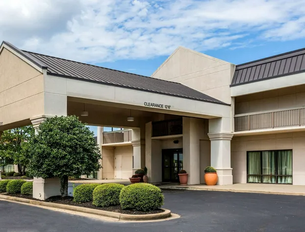 Quality Inn Union City US 51 hotel detail image 2