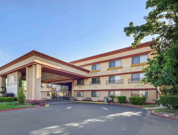 Best Western Plus Orchid Hotel & Suites hotel detail image 1