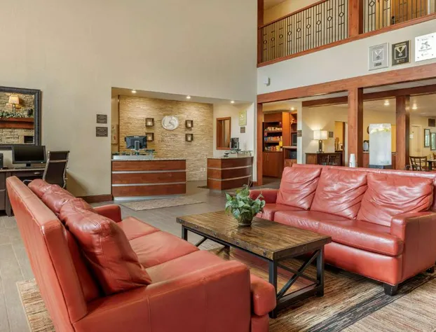 Comfort Suites near Route 66 hotel detail image 4