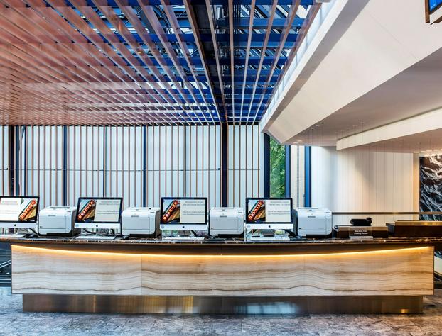 Hyatt Regency Chicago hotel detail image 4