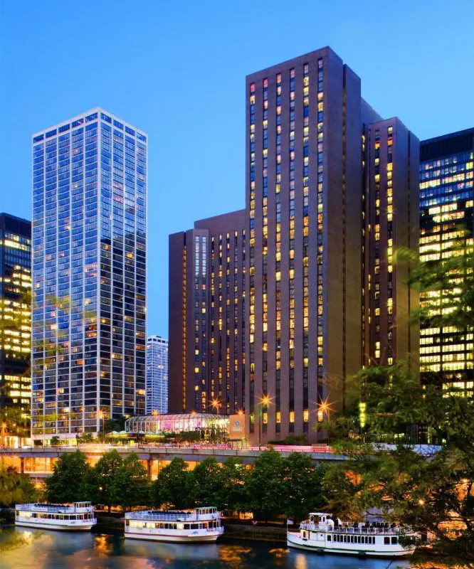 Hyatt Regency Chicago hotel hero