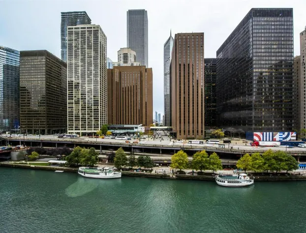 Hyatt Regency Chicago hotel detail image 4