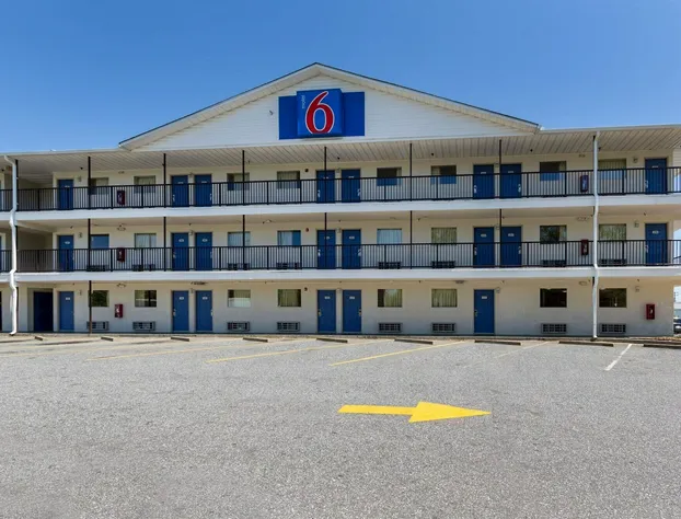 Motel 6 Greenville, SC hotel detail image 1