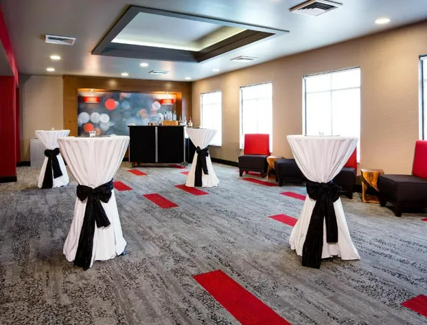 Holiday Inn Milwaukee Riverfront by IHG hotel detail image 2