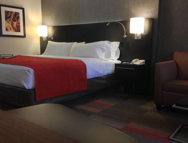 Holiday Inn Milwaukee Riverfront by IHG hotel detail image 3