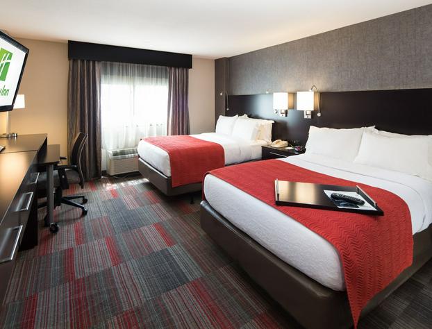 Holiday Inn Milwaukee Riverfront by IHG hotel detail image 4