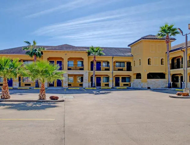 Weslaco Inn by Capital O Near Mercedes hotel detail image 2