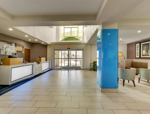 Holiday Inn Express & Suites Lake Worth by IHG hotel detail image 3