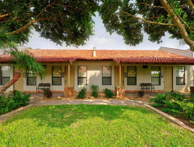 The Bungalows on Shary, Mission-McAllen hotel detail image 1