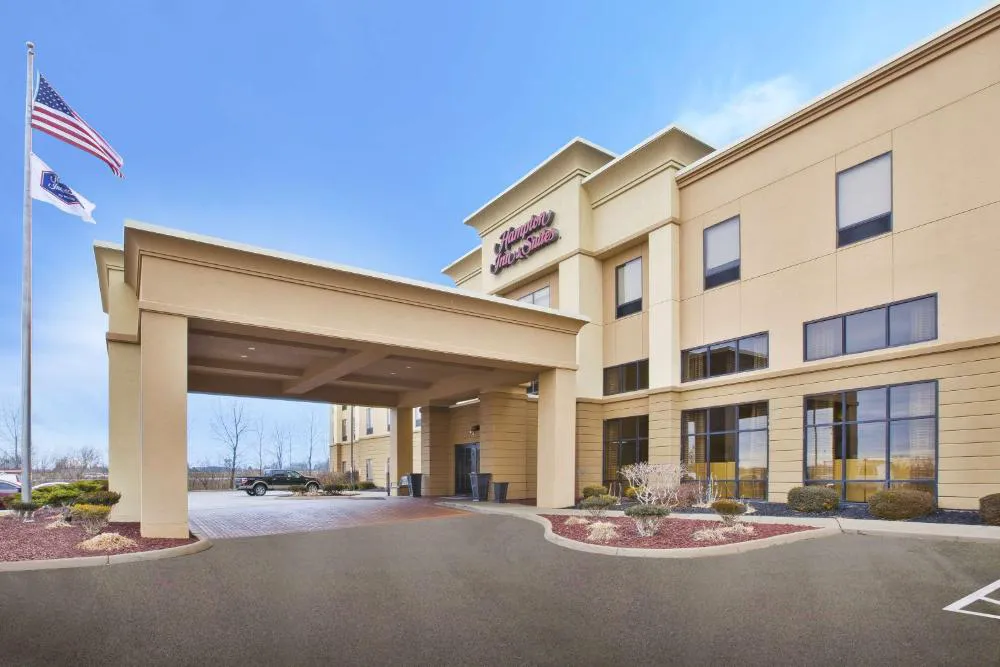 Hampton Inn & Suites Springboro/Dayton Area South hotel hero