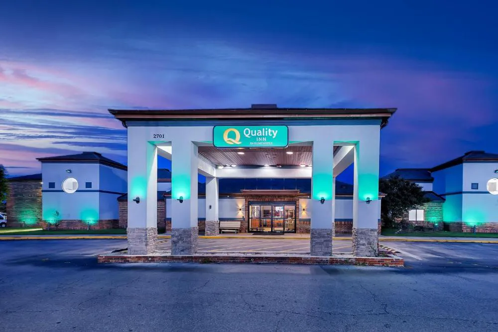 Quality Inn hotel hero