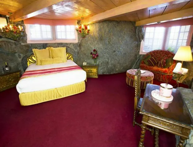 Madonna Inn hotel detail image 2