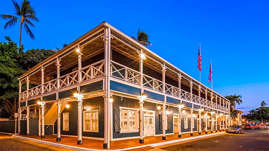 Best Western Pioneer Inn hotel hero