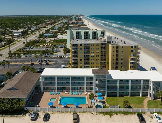 Coastal Waters Inn hotel detail image 1