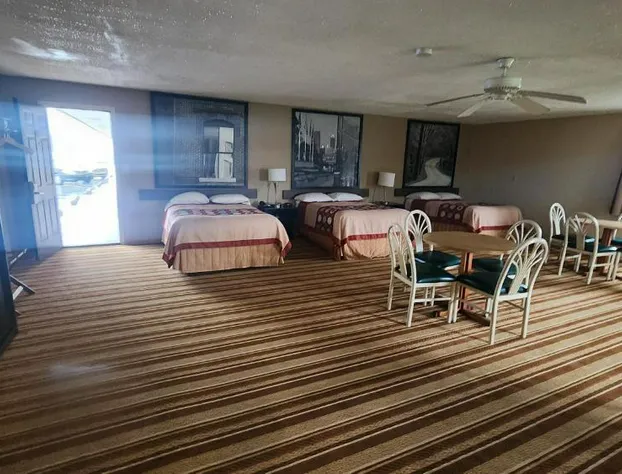 Super 8 by Wyndham Centerville-Richmond hotel detail image 4