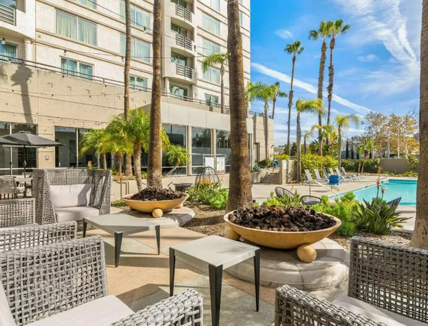 DoubleTree by Hilton Hotel San Diego - Mission Valley hotel detail image 1