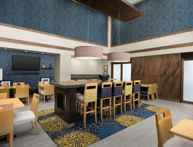 Hampton Inn Syracuse Clay hotel detail image 1