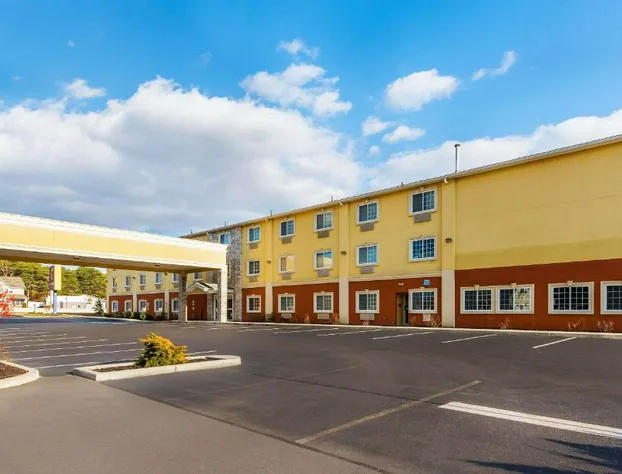 Comfort Suites Atlantic City North hotel detail image 1