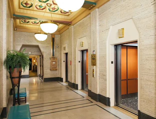 Hampton Inn Indianapolis Downtown Across from Circle Centre hotel detail image 1