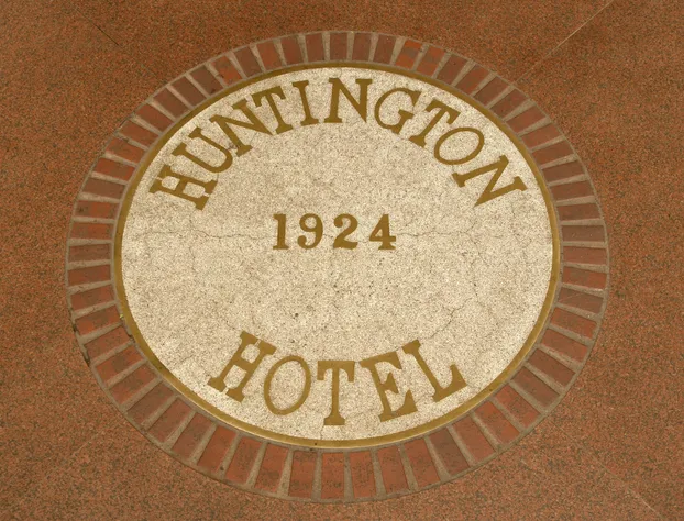 Huntington Hotel hotel detail image 4