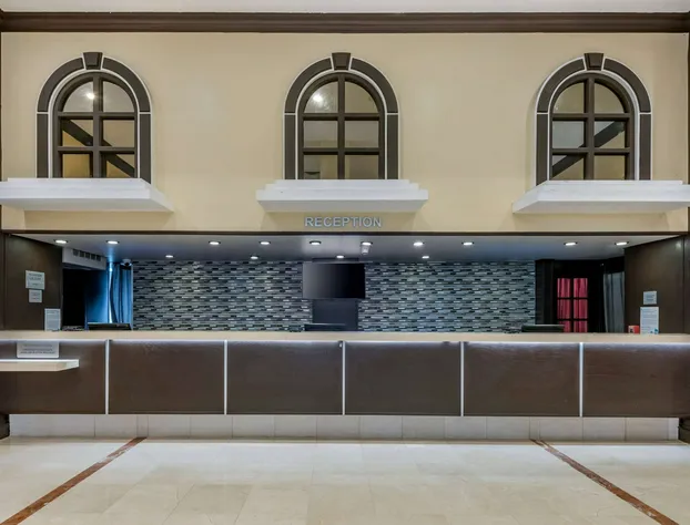 Ramada Plaza by Wyndham Marco Polo Beach Resort hotel detail image 3