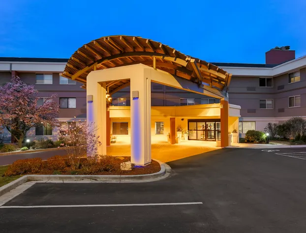 Holiday Inn Express Milwaukee-West Medical Center by IHG hotel detail image 2