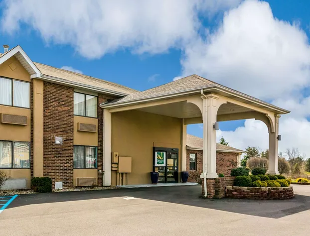 Quality Inn I-74 Batesville hotel detail image 3