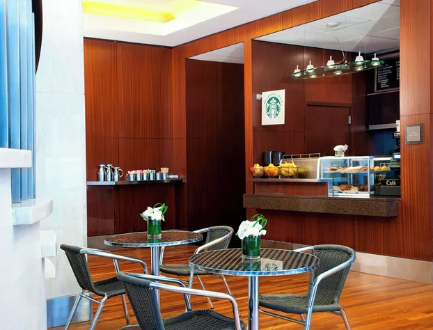 The Westin Michigan Avenue Chicago hotel detail image 4