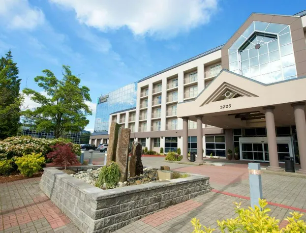 Embassy Suites by Hilton Seattle Bellevue hotel detail image 1