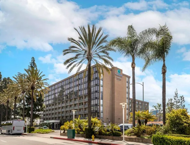 Clarion Hotel Anaheim Resort hotel detail image 3