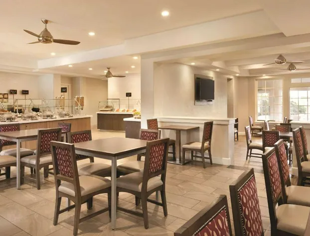 Embassy Suites by Hilton Temecula Valley Wine Country hotel detail image 2