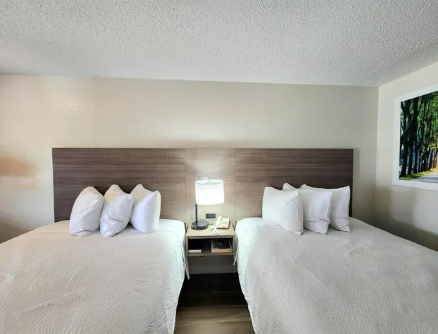 Days Inn by Wyndham San Marcos hotel detail image 2