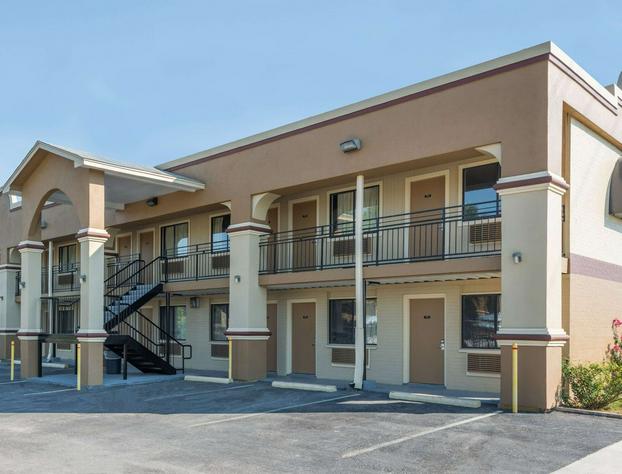 Days Inn by Wyndham San Marcos hotel detail image 1