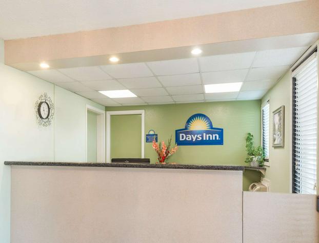 Days Inn by Wyndham San Marcos hotel detail image 4