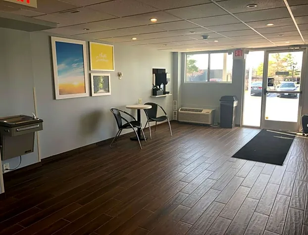 Days Inn by Wyndham Grove City Columbus South hotel detail image 4